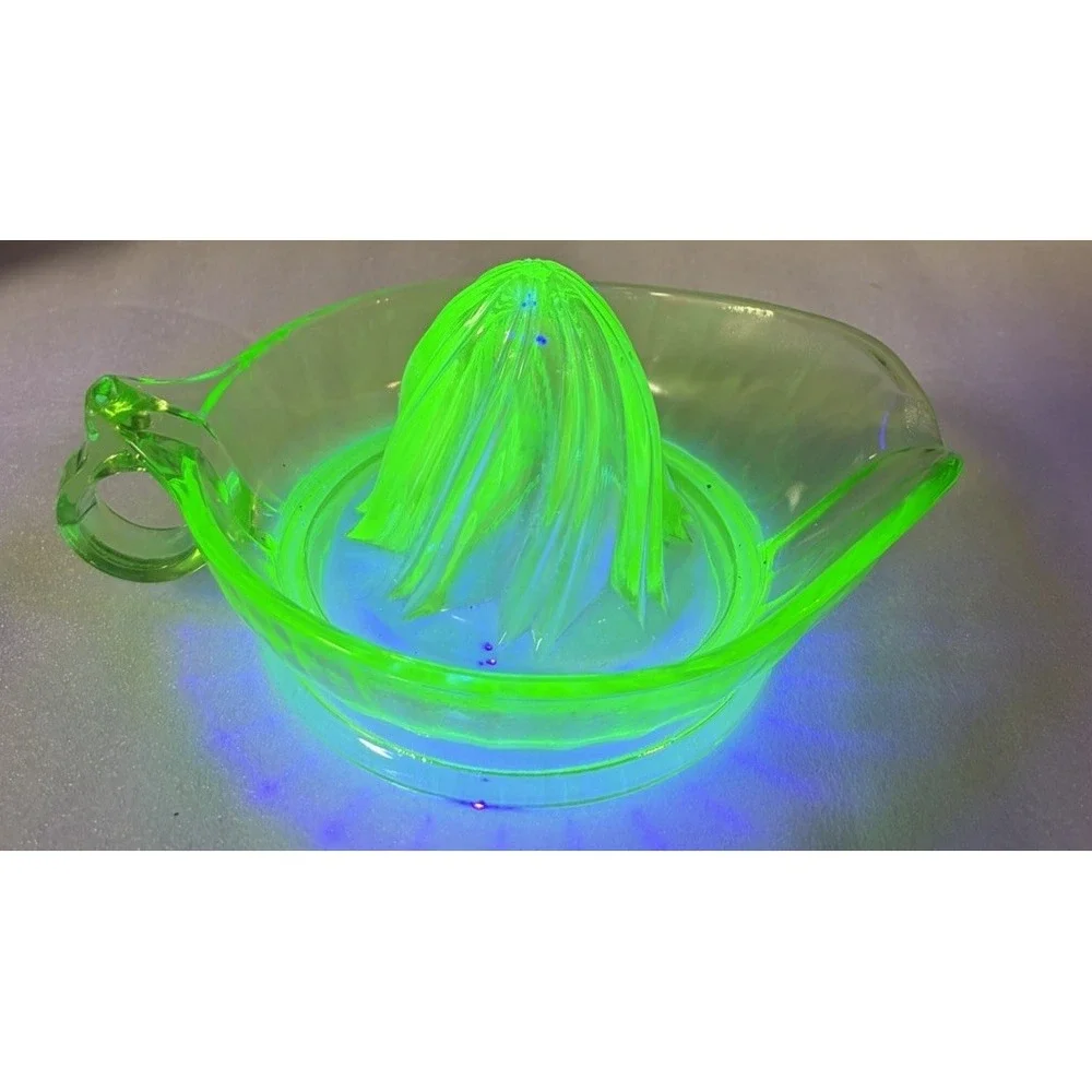 Vintage Uranium Glass Green Citrus Juicer Reamer Depression Glass UV Glow